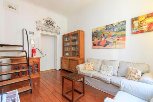 Xenia - 2 room apt in Via Pollaiuolo 4