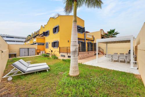 Cozy Townhouse in Costa Adeje