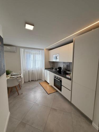 comfort loft Milano 3BR 3BA and fast Wi-Fi 15 minutes to Duomo