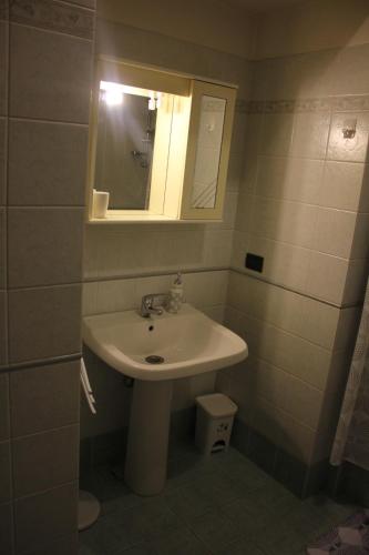 Golden Rome Studio Apartment