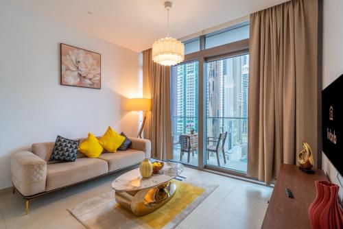 Luxury 1BR in Marina Gate with Infinity Pool
