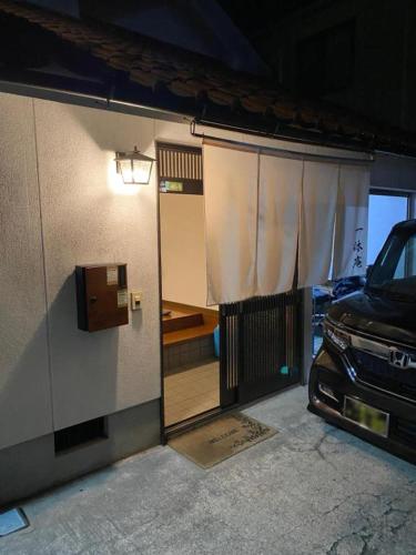 1日1組1棟貸 5LDKお洒落古民家 駐車場2台付 "一休庵" Traditional house with yard and parking