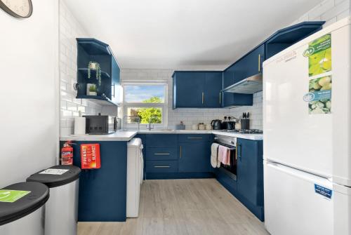 The Holloway Suite - Netflix, 3 Min to Station - Luxury photo 26