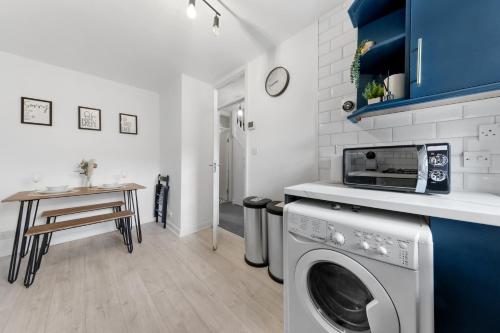 The Holloway Suite - Netflix, 3 Min to Station - Luxury photo 31
