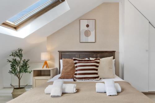 The Holloway Suite - Netflix, 3 Min to Station - Luxury photo 4