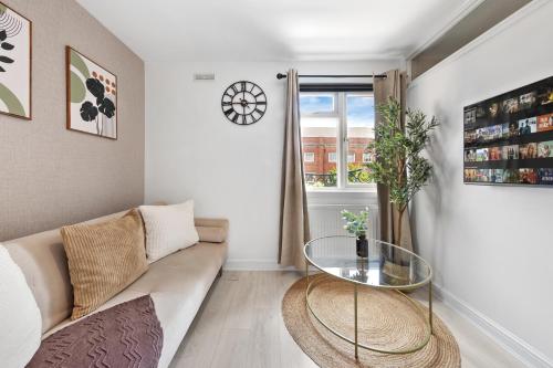 The Holloway Suite - Netflix, 3 Min to Station - Luxury photo 16