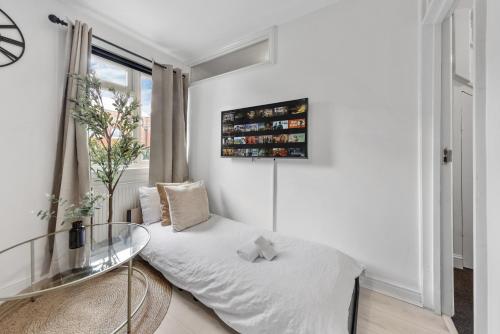 The Holloway Suite - Netflix, 3 Min to Station - Luxury photo 23