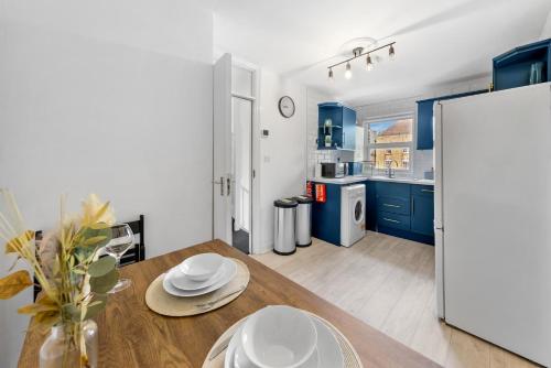 The Holloway Suite - Netflix, 3 Min to Station - Luxury photo 36