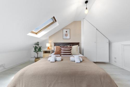 The Holloway Suite - Netflix, 3 Min to Station - Luxury photo 5