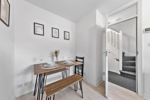 The Holloway Suite - Netflix, 3 Min to Station - Luxury photo 37