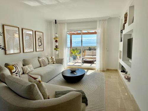 Cifuentes Horizon Sea View Penthouse with Gibraltar Views