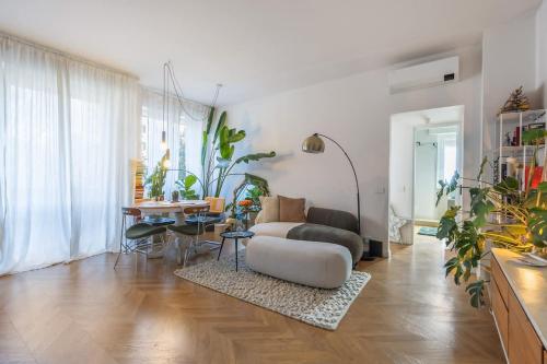 Jungle Hideaway - 2 min to Metro for Duomo