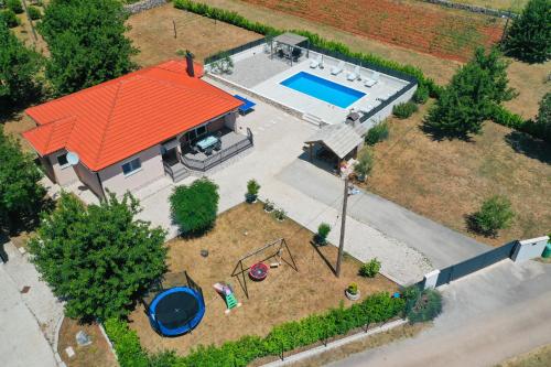 Villa Nina with private pool and peacful oasis