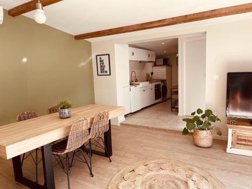 La maison de l arbois
