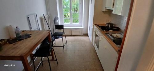 Grand 3 piece au Centre Geneve