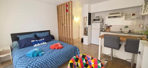 Renovate and Quiet appartment with parking