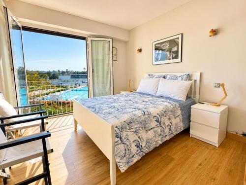Apartment - sea-view veranda, Port Vauban