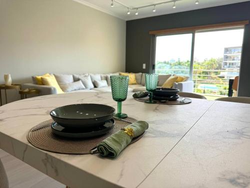 Spacious 3 Bedroom Apartment for 6 Near Beach
