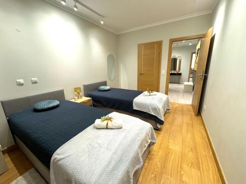Spacious 3 Bedroom Apartment for 6 Near Beach
