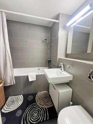 Apartment in LAAX with Swimming Pool Wellness Fitness