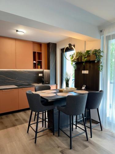MateGoldApartment IV