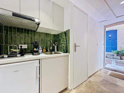 Newly renovated studio - Heart of Le Suquet