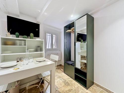 Newly renovated studio - Heart of Le Suquet