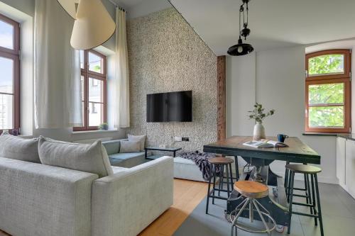 Sopot Loft Living z Antresolą i Parkingiem by Lion Apartments