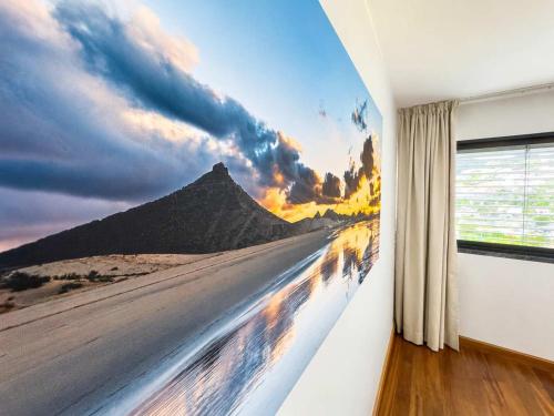 Hillside Elegance Apartment