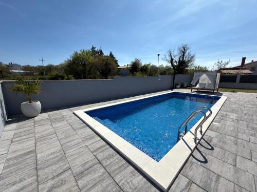 Villa H