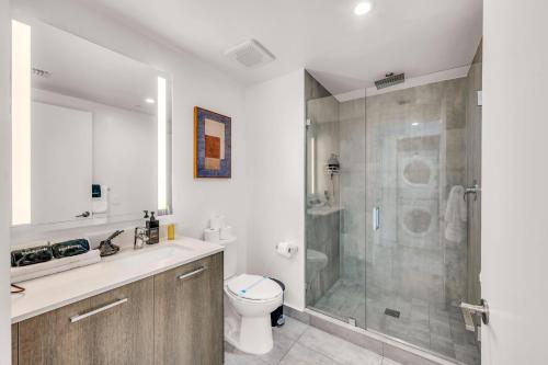 Luxury High Floor Skyline Apartment Near Cruise Port photo 20