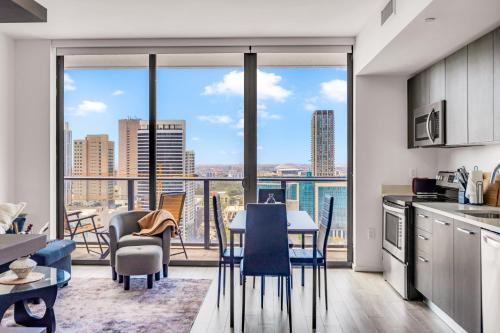 Luxury High Floor Skyline Apartment Near Cruise Port photo 8