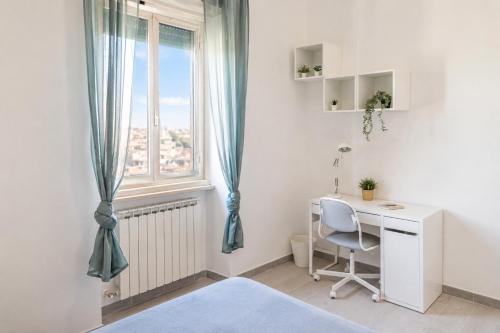 Large Family Apartment - 4 Bedrooms with free parking near San Paolo Metro & University by RHR