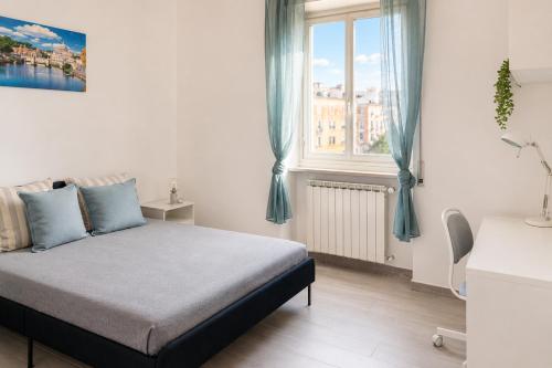 Large Family Apartment - 4 Bedrooms with free parking near San Paolo Metro & University by RHR