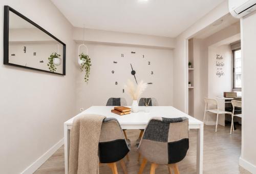 Elegant 6 pax apartment in Plaza Eliptica - SM17