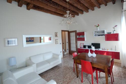 Majoituspaikan Cà Venier keittiö tai keittotila