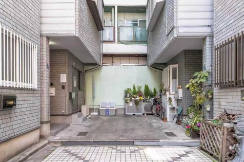 100sqm Entire House 2min Walk to Kintetsu Stop Max 10 Guests Near Tennoji Easy Access Namba Shinsaibashi Bright Airy