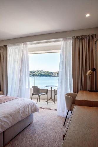 Hotel M