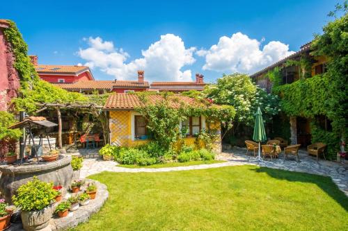 Holiday Home Rozina - Happy Rentals