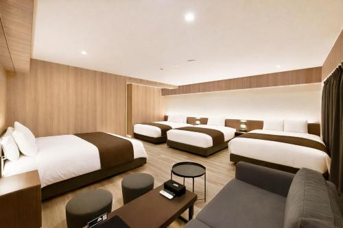 Comforts81 Shinsaibashi — Photo of the whole room