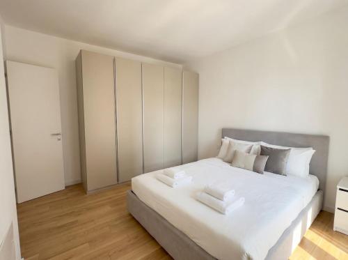 New modern flat near center in a quiet area