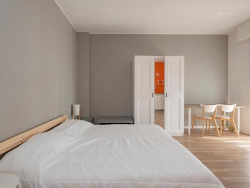Xenia Milan - Studio apartment in Viale Romolo 5