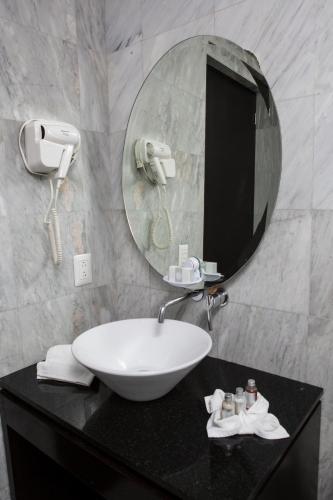 Bathroom sa Suites Ganges