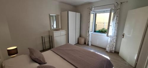Apartment in Bol with terrace, air conditioning, WiFi, washing machine 3634-4