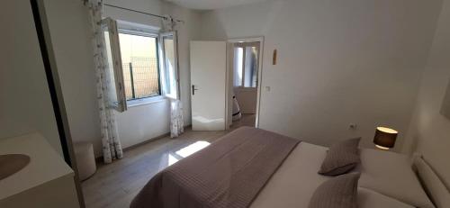 Apartment in Bol with terrace, air conditioning, WiFi, washing machine 3634-4