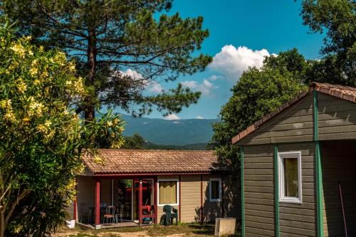 Chalet 2 étoiles - Piscine - ccbgdfh