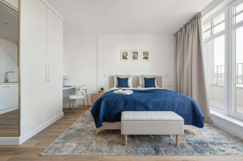 Eleganckie Studio Blisko Tężni Solankowych z Balkonem i Klimatyzacją by Renters Prestige
