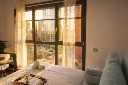 Modern Top Floor Studios in Porta Romana with Free Parking and Lift