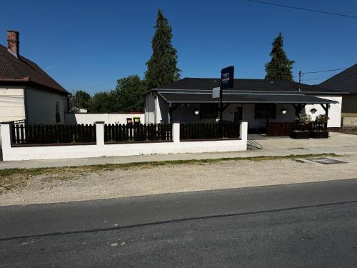 Dominó Apartman