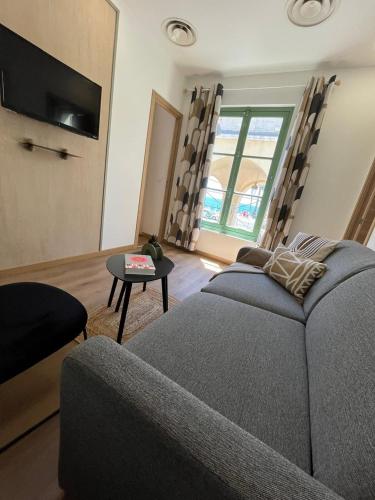 SALEYA 2 - Superbe appartement niçois 6P